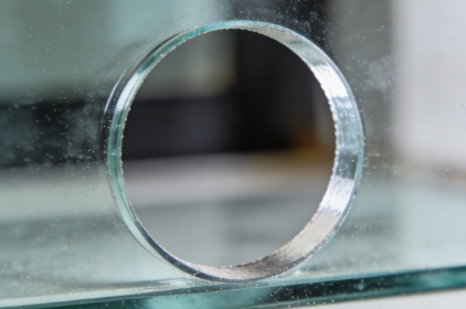 钢化玻璃打孔施工案例